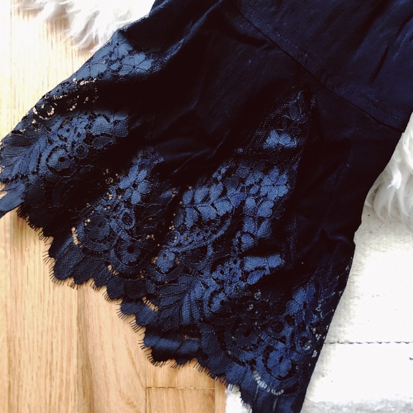 For Love and Lemons Bell Sleeve - Picture 3 of 3